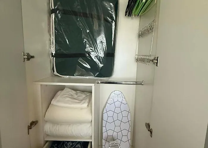 Twinbel's Fully Furnished 1br At San Antonio